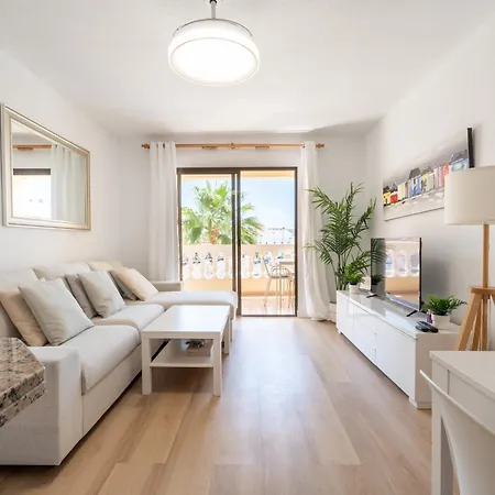 Castle Harbour With Heated Pool Apartment