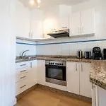 Castle Harbour With Heated Pool Apartment Los Cristianos (Tenerife)