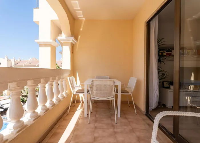 Apartment Castle Harbour With Heated Pool