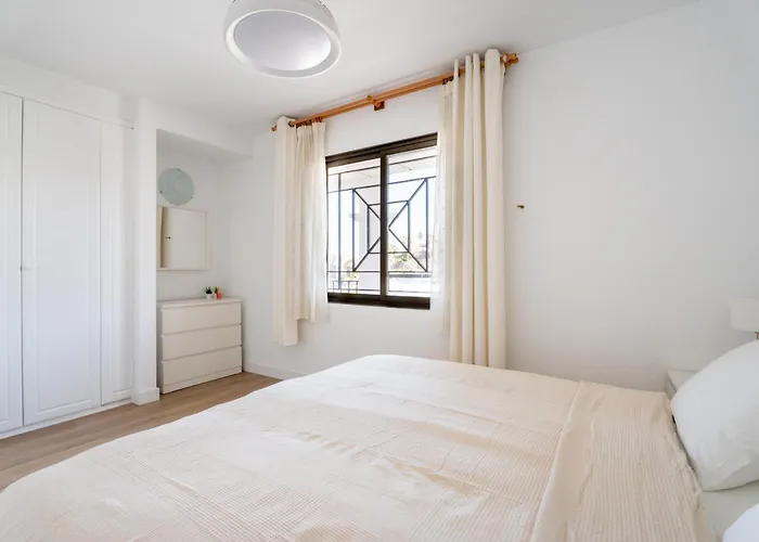 Castle Harbour With Heated Pool 로스크리스티아노스